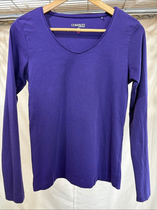 Company Ellen Tracy Tops - COMPANY Purple Long-Sleeve V-Neck Tee